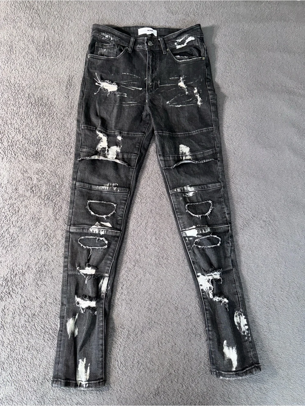 Men's Distressed Black Paint-Splash Skinny Jeans